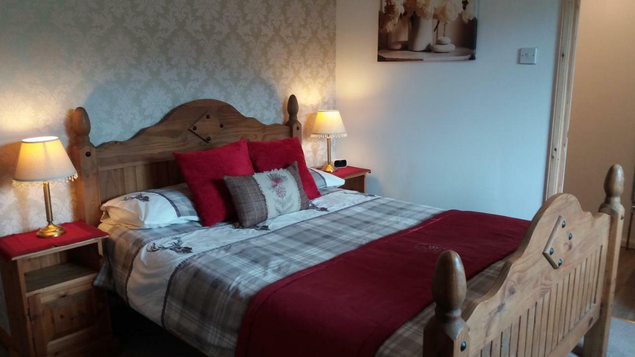 Toads Croak Bed & Breakfast อินเวอร์เนส ภายนอก รูปภาพ