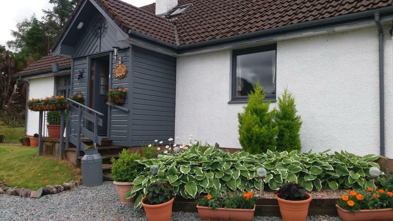 Toads Croak Bed & Breakfast อินเวอร์เนส ภายนอก รูปภาพ
